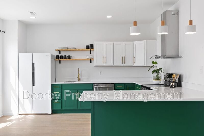 913 S Highland Park Ave in Chattanooga, TN - Building Photo