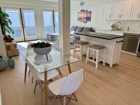 2520 5th St, Unit B in Santa Monica, CA - Building Photo