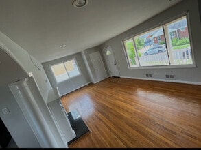 1606 Parham Rd in Silver Spring, MD - Building Photo - Building Photo