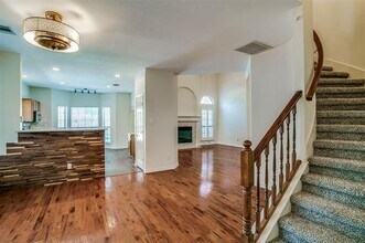 824 Woodlake Dr in Coppell, TX - Foto de edificio - Building Photo