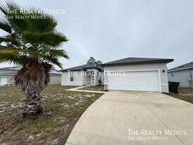 119 Lily Ln in Poinciana, FL - Building Photo