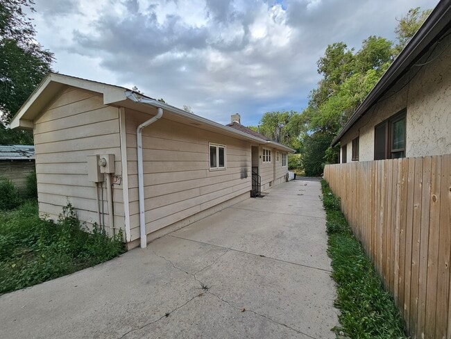 1712 Ivy Pl in Colorado Springs, CO - Foto de edificio - Building Photo