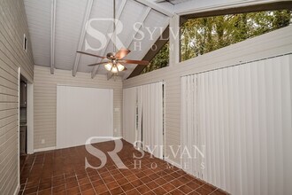 2435 Burgundy Dr in Birmingham, AL - Building Photo - Building Photo