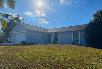 242 Seminole Blvd NW in Port Charlotte, FL - Building Photo - Building Photo