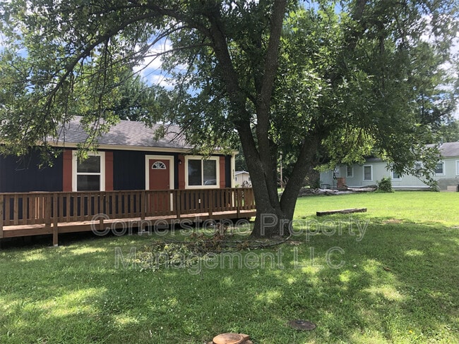 property at 8285 Center Dr