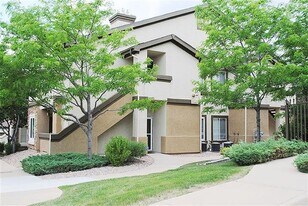3880 Riviera Grove, Unit 104 in Colorado Springs, CO - Building Photo