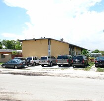 14310 NE 5th Pl in Miami, FL - Building Photo