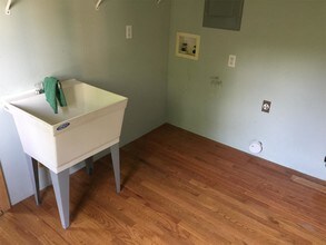 1202 N College Ave in Clarksville, AR - Building Photo - Building Photo