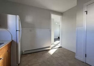 37 B High St in Sanford, ME - Building Photo - Building Photo