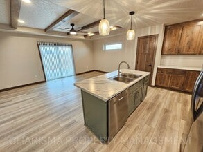 1505 Neil Ave in Dell Rapids, SD - Building Photo - Building Photo