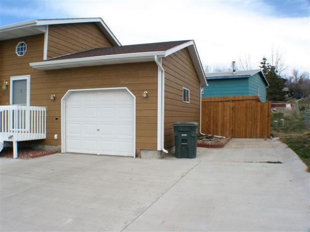 5512 Shaw Ct in Rapid City, SD - Building Photo - Building Photo