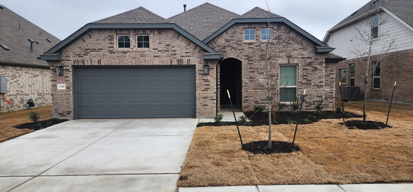 13417 William Tyler Way in Manor, TX - Building Photo