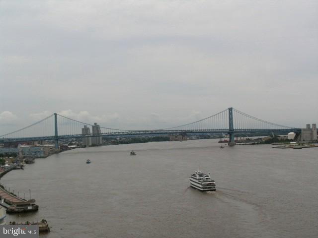 1215 S Christopher Columbus Blvd in Philadelphia, PA - Building Photo - Building Photo