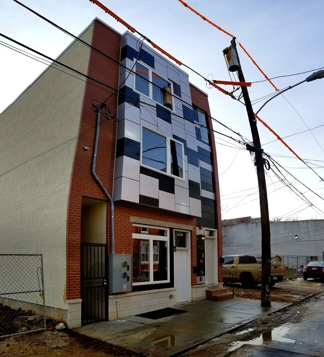 1520 W Seybert St in Philadelphia, PA - Building Photo - Building Photo