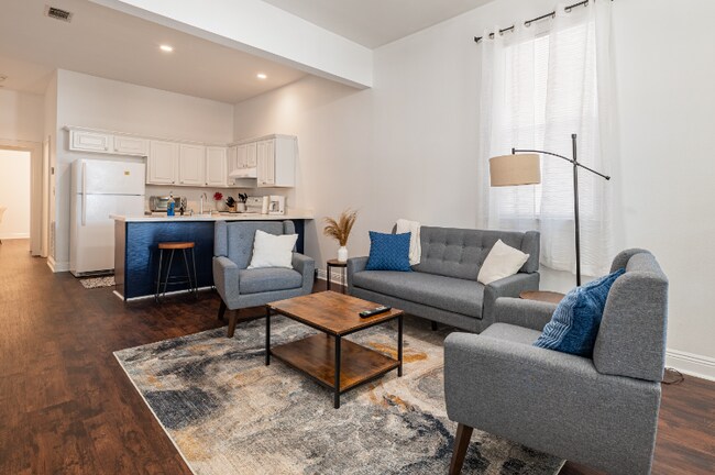 property at 627 S Alexander St