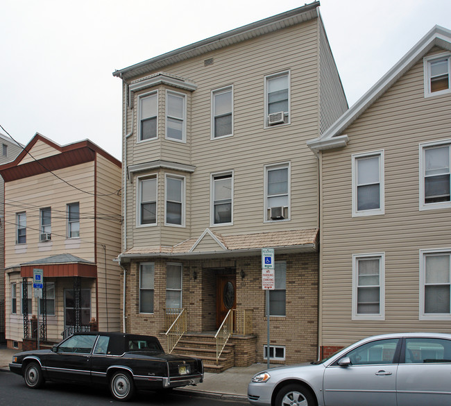 121 Prospect St in Newark, NJ - Building Photo - Building Photo