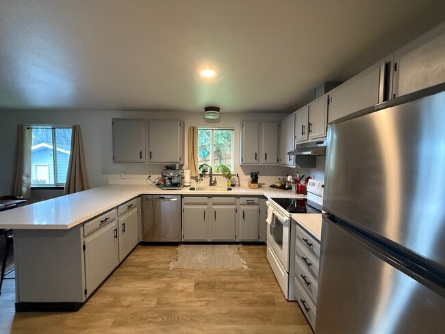 26714 NE Valley St in Duvall, WA - Building Photo - Building Photo