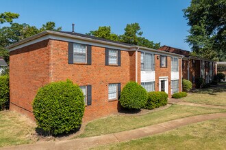 Sherwood Flats in Memphis, TN - Building Photo - Building Photo