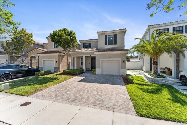 870 NE 191st St in Miami, FL - Building Photo - Building Photo