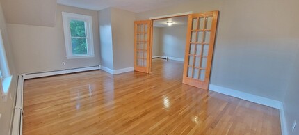7 Perrin St in Attleboro, MA - Foto de edificio - Building Photo