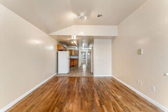 285 Claremont Ave in Jersey City, NJ - Building Photo - Building Photo