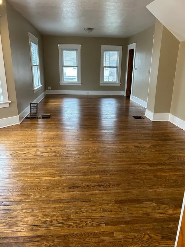 2702 Raspberry St in Erie, PA - Building Photo - Building Photo