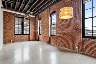 614 S 7th St in St. Louis, MO - Building Photo - Building Photo