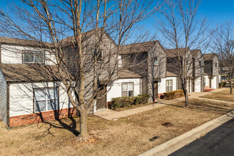 Cedarwood Terrace in Springfield, MO - Building Photo - Building Photo