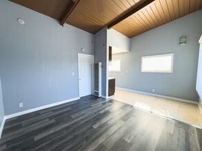 6628-6630 Selfland Ave in Bell Gardens, CA - Foto de edificio - Building Photo