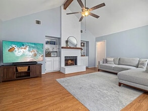 13 Leverwood Ct in Spring, TX - Building Photo - Building Photo