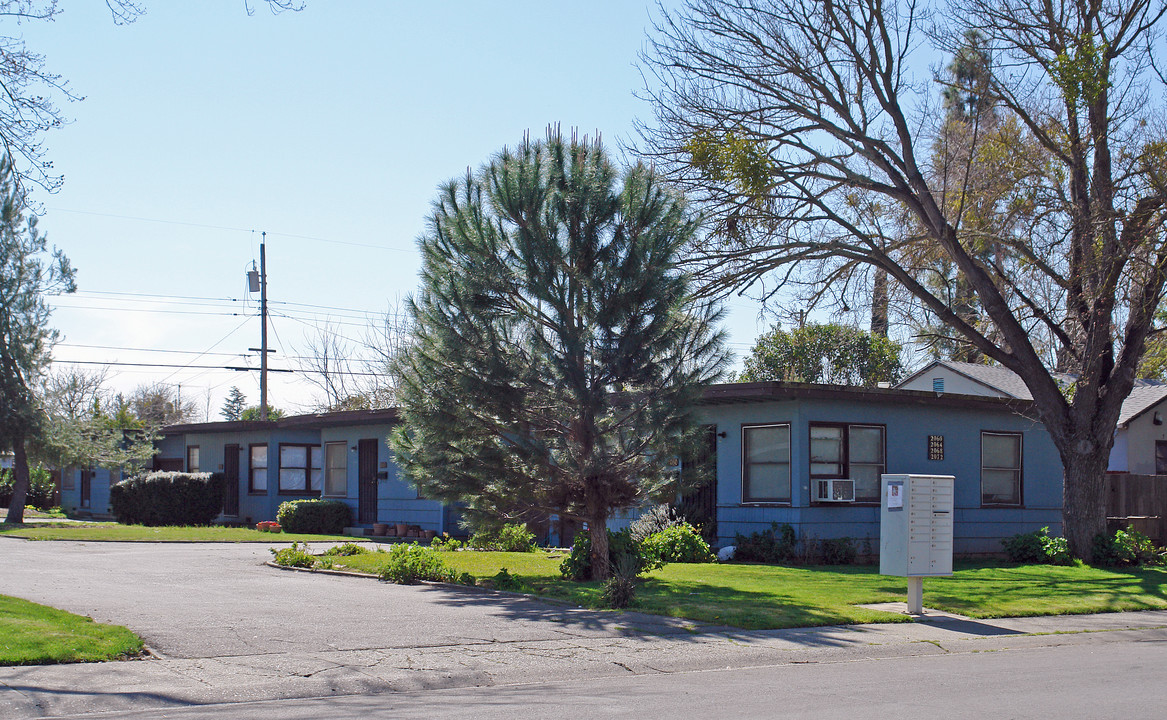 2060-2088 15th Ave in Sacramento, CA - Foto de edificio