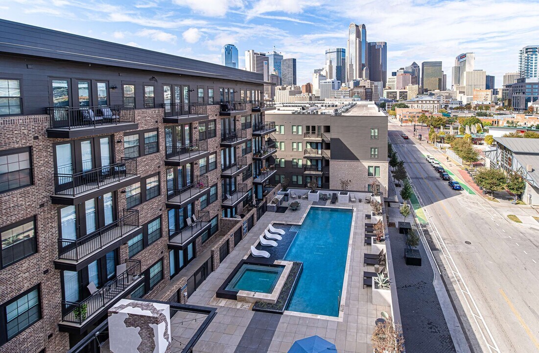 Cortland Farmers Market in Dallas, TX - Foto de edificio