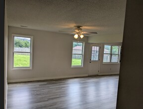 102 Populus Dr in Harvest, AL - Building Photo - Building Photo