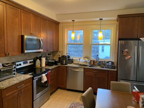 6 Elm St, Unit 3 in Brookline, MA - Building Photo - Building Photo