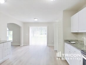 2665 Whispering Trails Dr in Winter Haven, FL - Building Photo - Building Photo