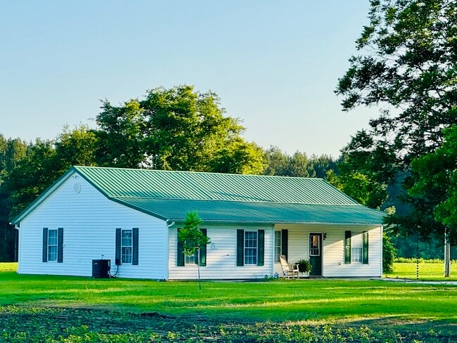 4052 Goff Rd in Aynor, SC - Building Photo - Building Photo