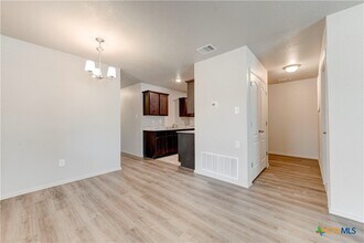 609 Lost Trl in Copperas Cove, TX - Foto de edificio - Building Photo