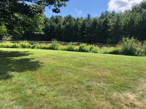 514 Springbrook Cir in Portsmouth, NH - Building Photo - Building Photo