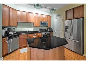 500 500 E Grant St in Minneapolis, MN - Building Photo - Building Photo