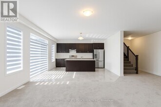 22 Brewis St in Brant, ON - Building Photo - Building Photo