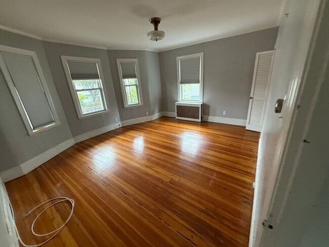 14 Seagirt Ave in Saugus, MA - Building Photo - Building Photo