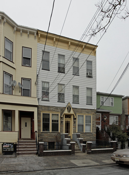 50 Grace St in Jersey City, NJ - Foto de edificio