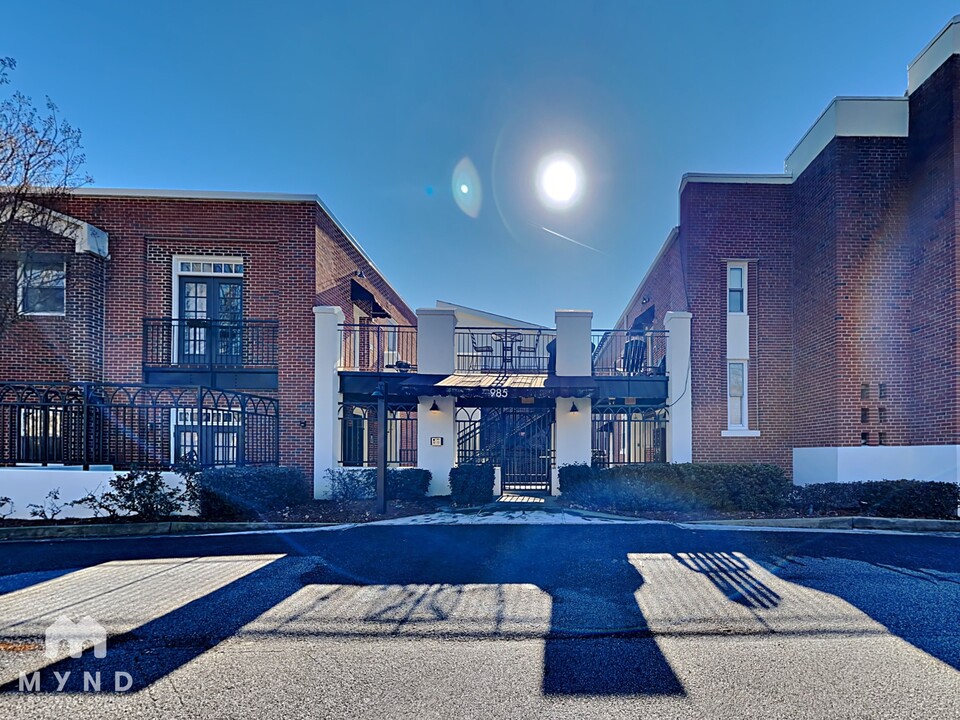 985 Ponce De Leon Ave NE in Atlanta, GA - Building Photo