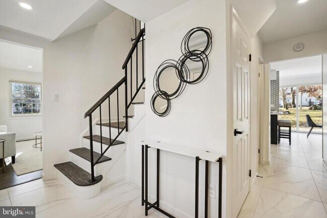 13134 Madonna Ln in Fairfax, VA - Building Photo - Building Photo