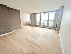13910 Stony Plain Rd in Edmonton, AB - Building Photo - Building Photo