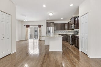 4277 Liberty St in Aurora, IL - Building Photo - Building Photo