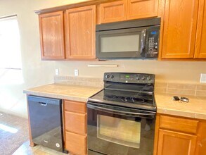 2899 NE Jackdaw Dr in Bend, OR - Building Photo - Building Photo