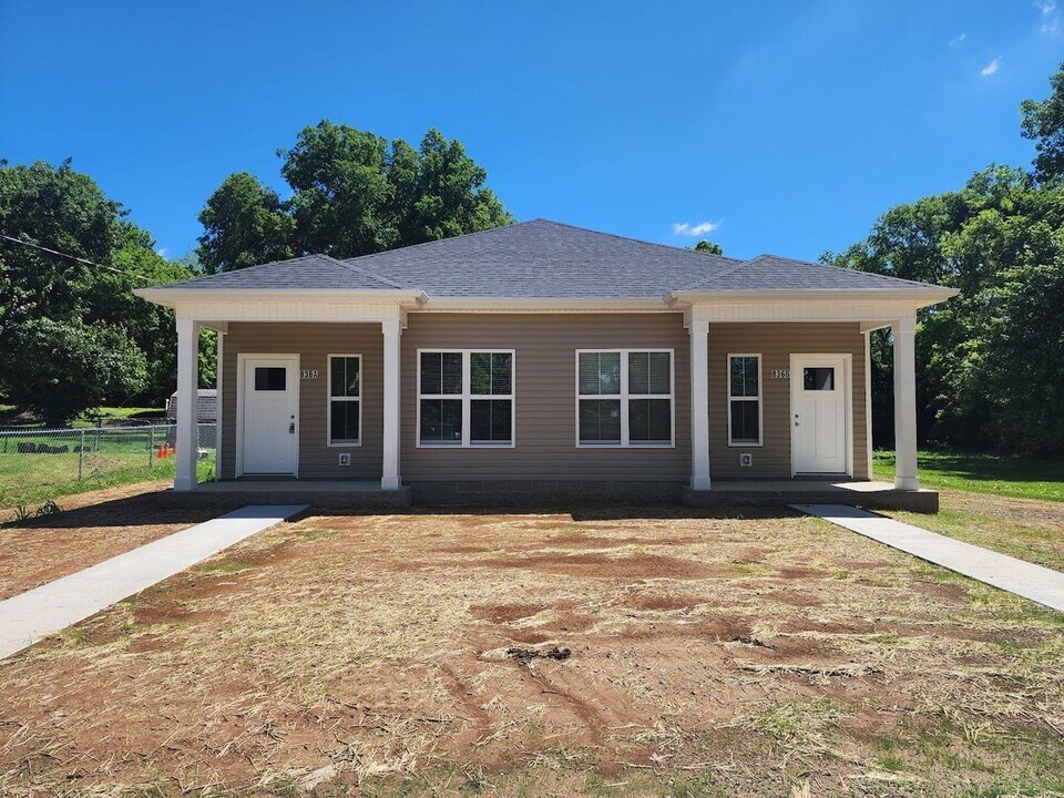 836 E 21st St in Hopkinsville, KY - Building Photo