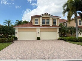 8617 Champions Point in Naples, FL - Building Photo