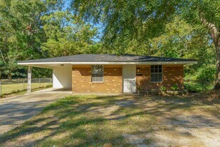 1205 Penton St in Hattiesburg, MS - Building Photo